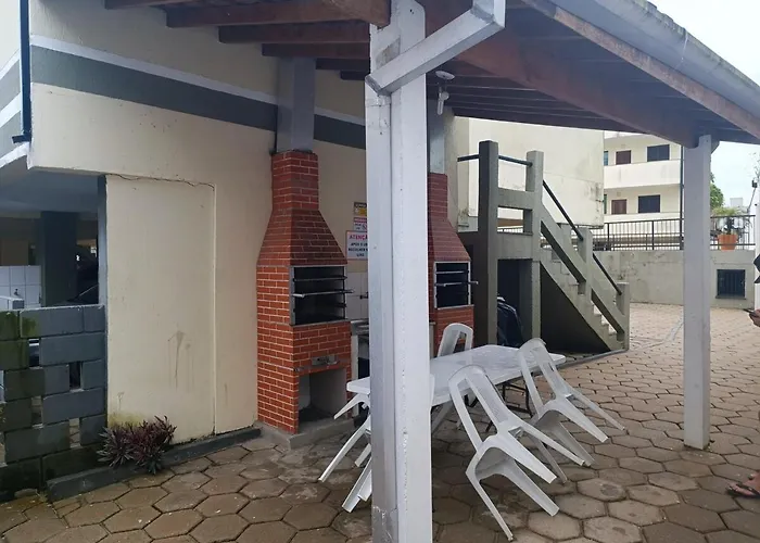 Aptº Triplex no Itaguá à 300 mt. da Orla - 3 Dorm.  Ubatuba